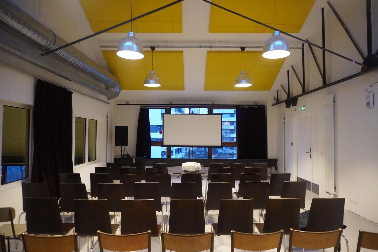 Paris  Restaurant Le TLM image 0