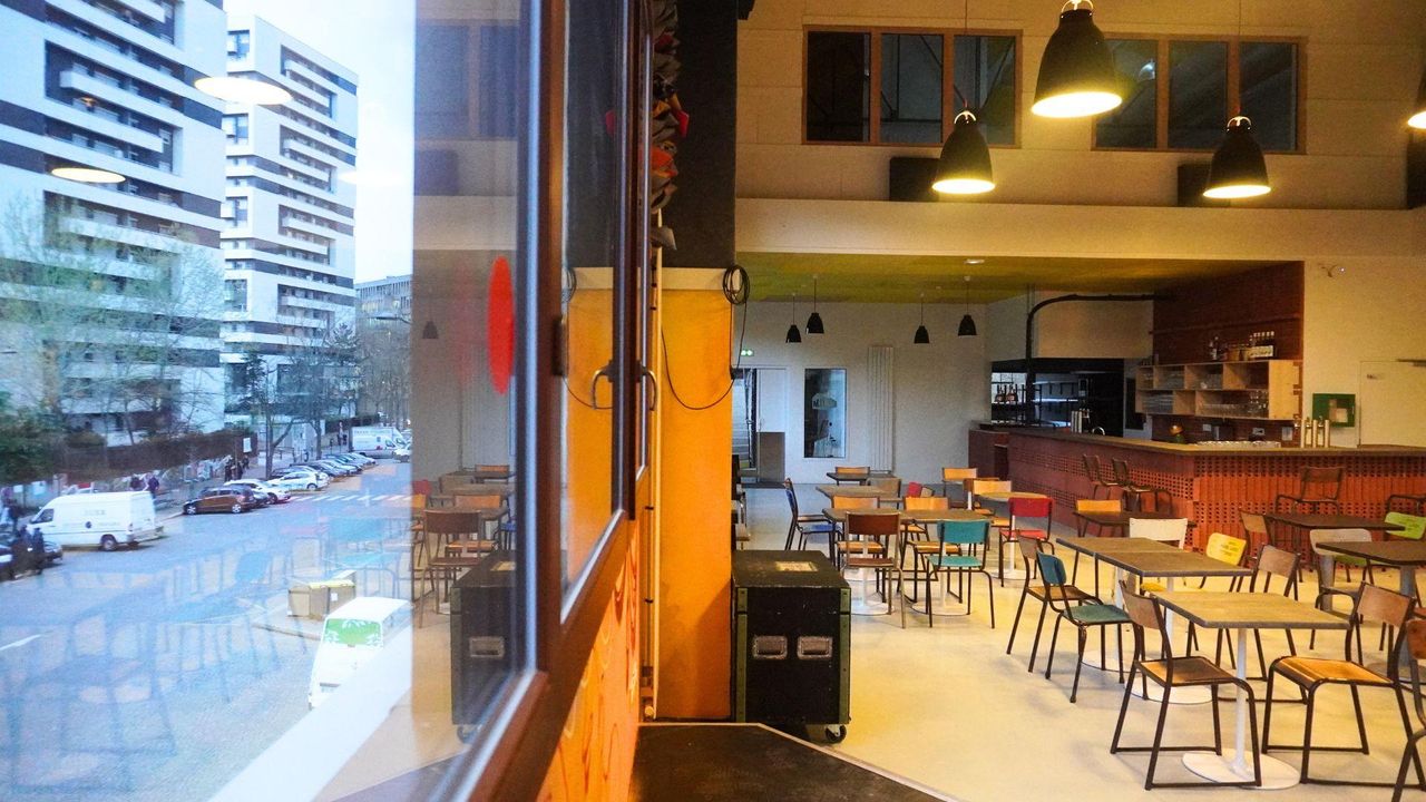 Paris  Restaurant Le TLM image 7