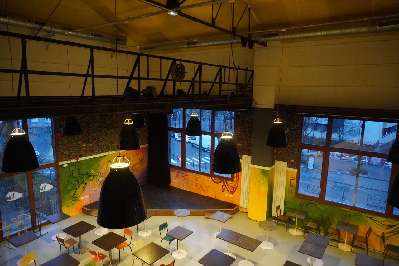 Paris  Restaurant Le TLM image 3