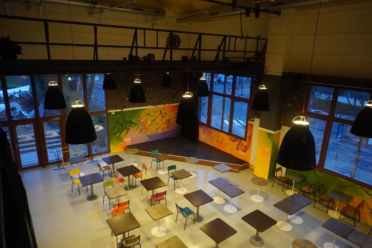 Paris  Restaurant Le TLM image 4