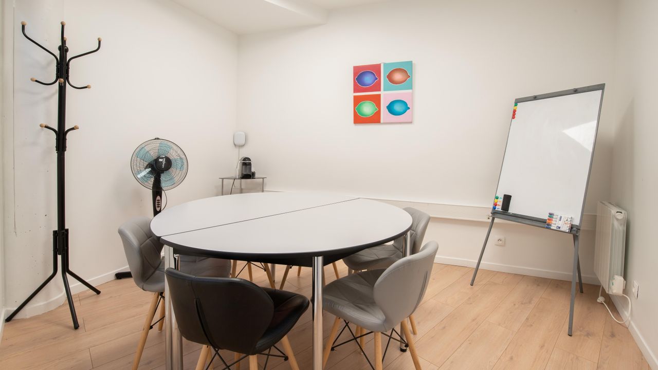 Paris training rooms Coworking Space The Office Paris CA image 7