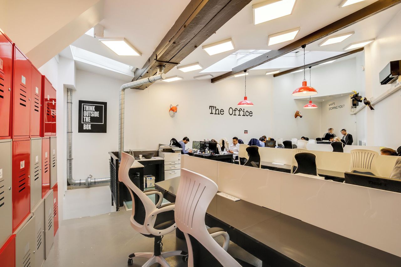 Paris training rooms Coworking Space The Office Paris CA image 19