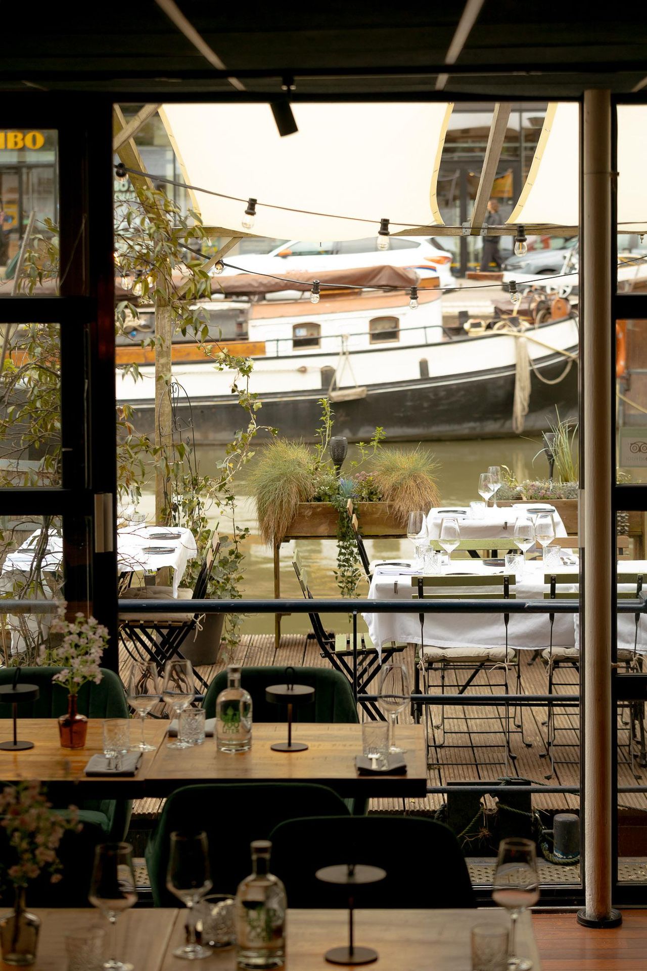 Rotterdam Party Restaurant FLOATS Rotterdam image 4