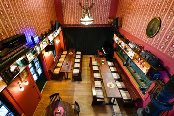 Rest der Welt  Bar  image 3