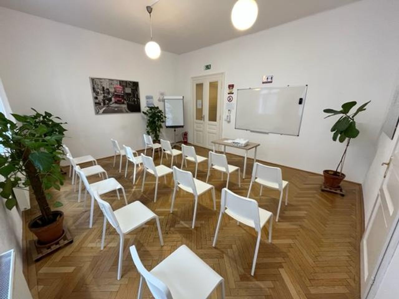 Vienna Kreatives Meeting Function Room  image 4
