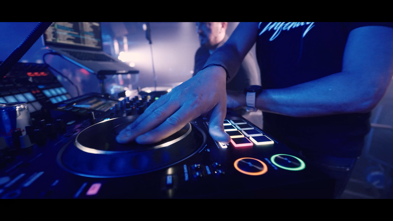 Rest der Welt   Music Club Munich image 9