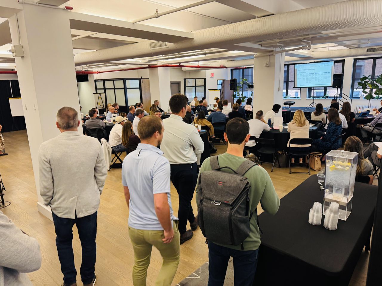 Rest van de wereld Creative Meeting  Blender Workspace image 35