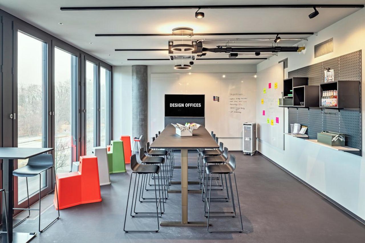 Munich training rooms Conference Center Design Offices München Nove - Meet and Move Room image 9