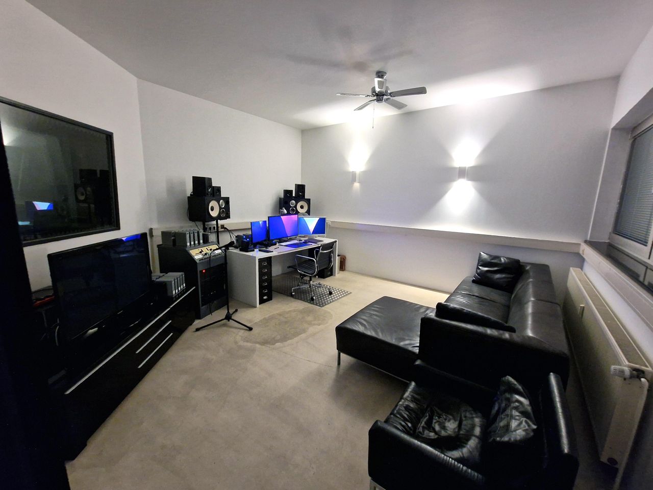 Rest of the World   Tonstudio in Uhlenhorst image 0