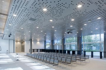 Opfikon   Auditorium Boulevard-Lilienthal 2-8 image 0