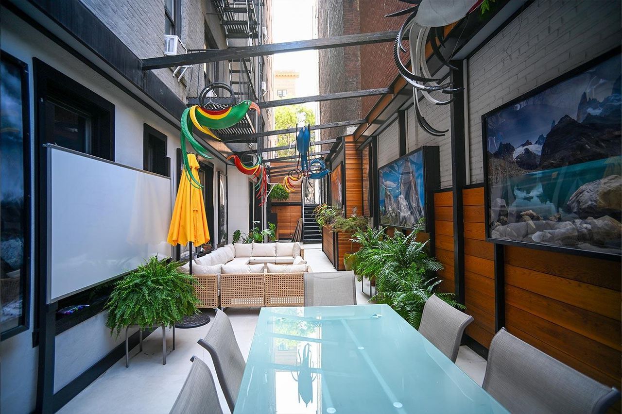 New York Client Meeting Meeting room 1HomeOffice Inspired Spaces image 0