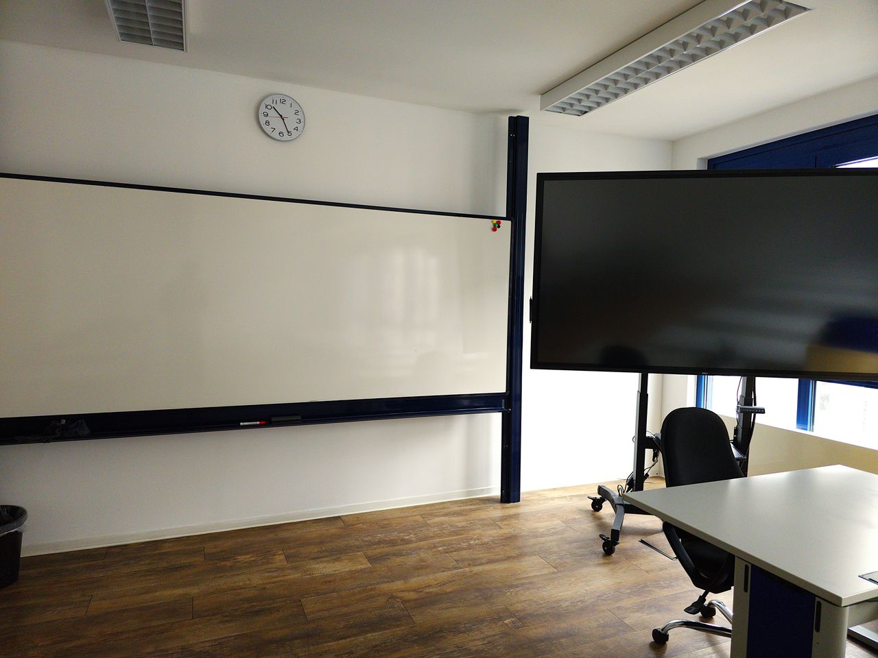 Leipzig Teamsitzung Seminar room AKAZA Seminar & Meeting Spaces image 7