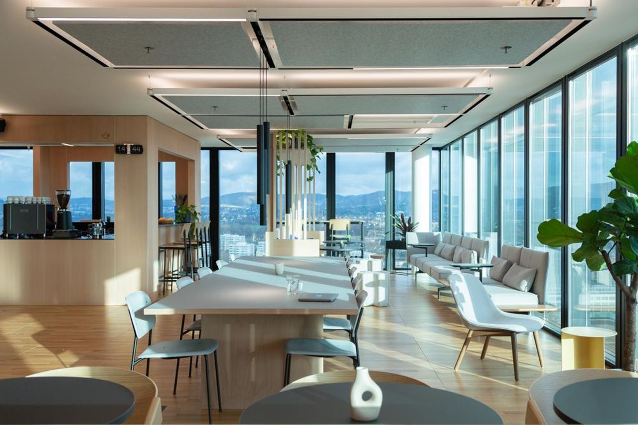 Basel  Workshop spaces FlexOffice Basel Messeturm image 6