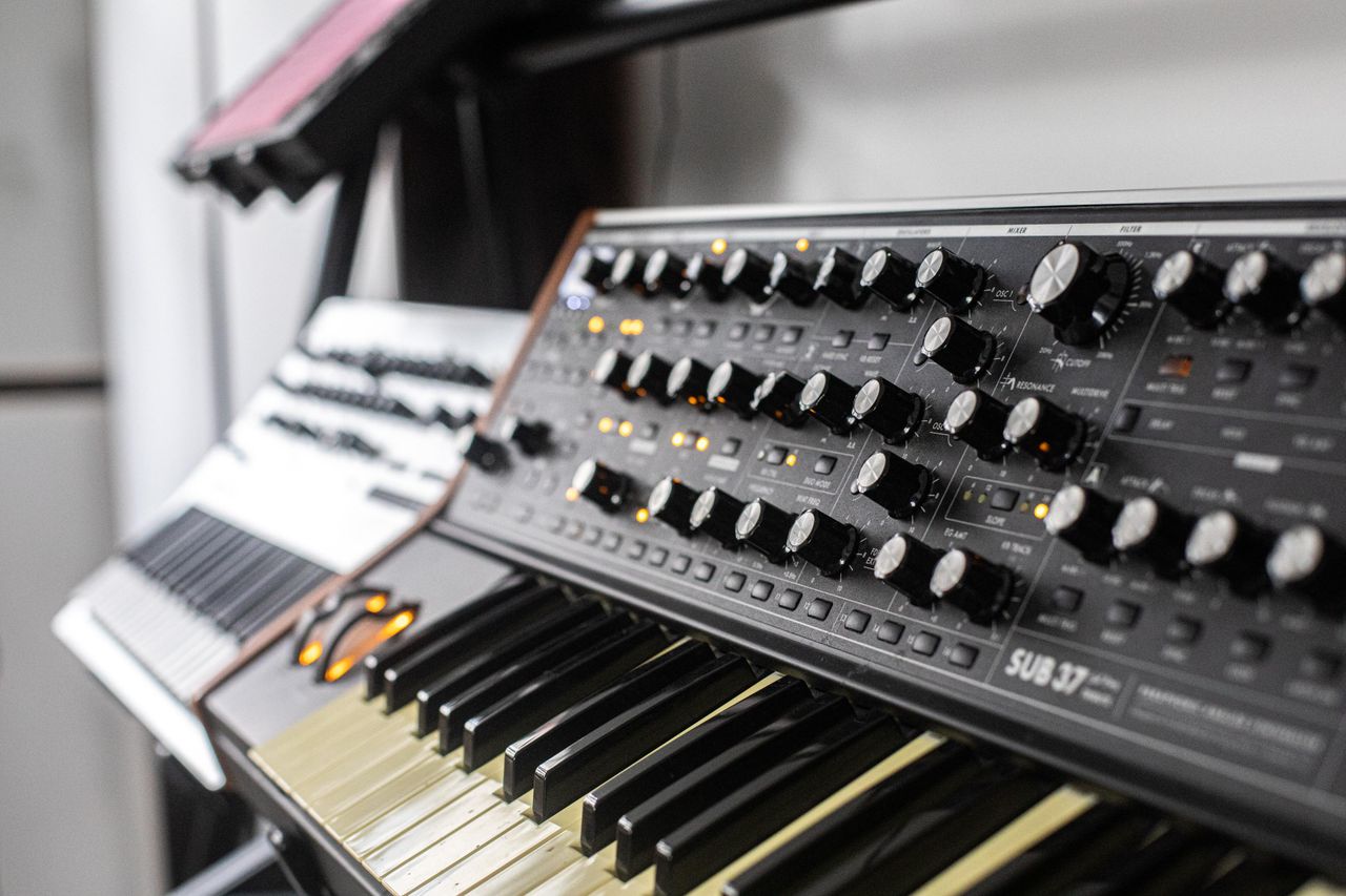 Rest of the World   Andrew Sexton image 3