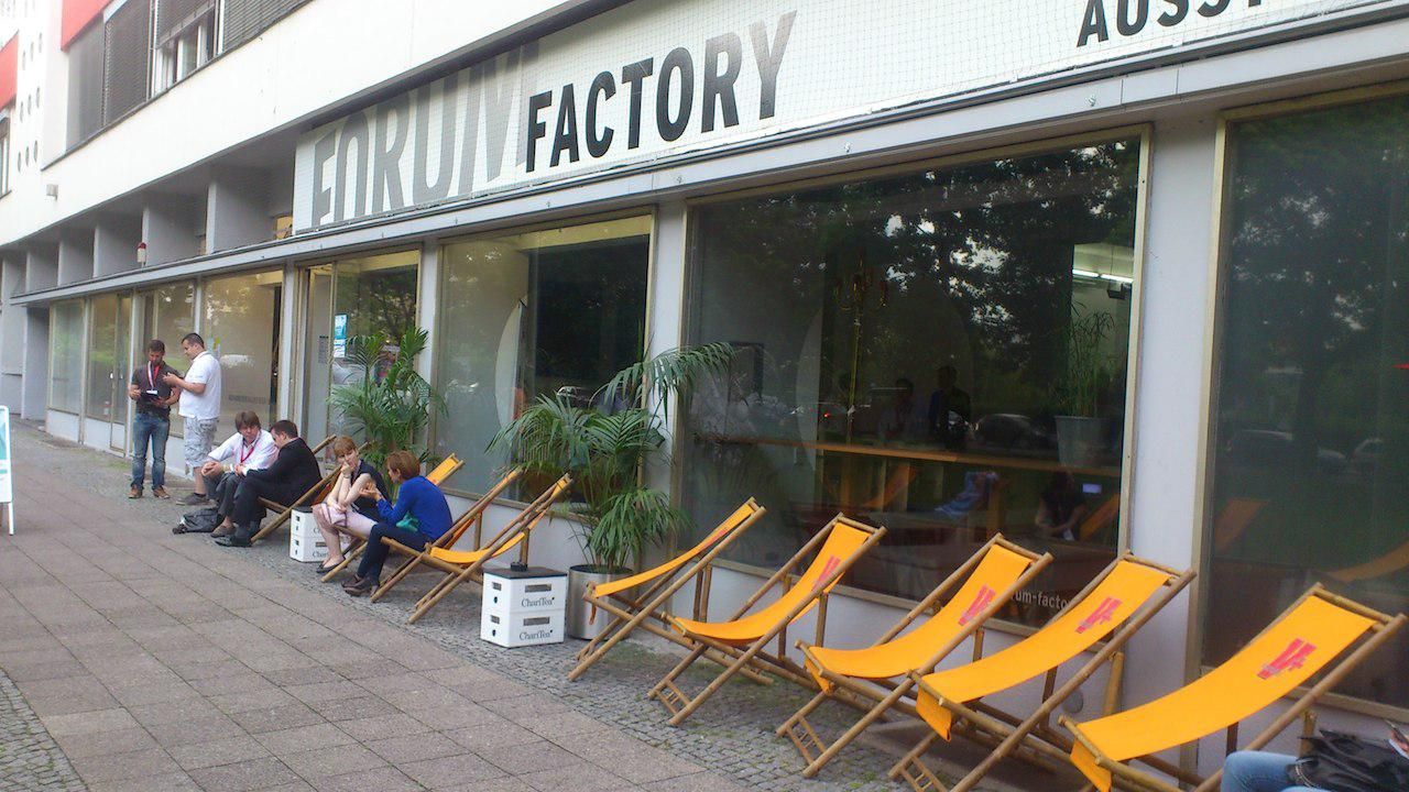 Berlin PR & Marketing Event Veranstaltungsraum Moderne Eventhalle im urbanen Berliner Gallery District image 10