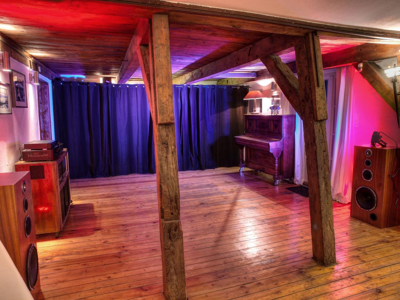 Elmshorn Sommerfest Historisches Gebäude Das Waterfront direkt an der Elbe image 10