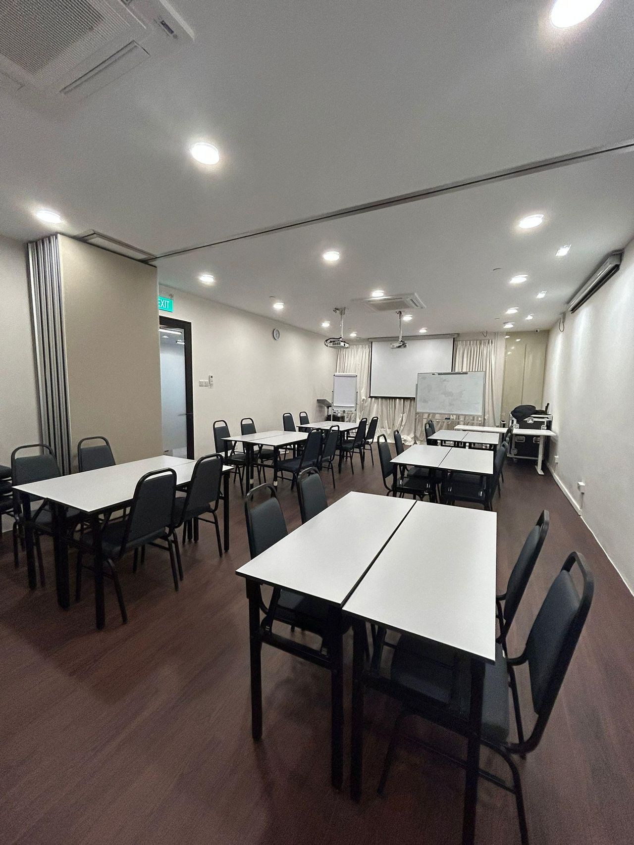 Rest of the World   Meeting Room Rental Singapore image 5