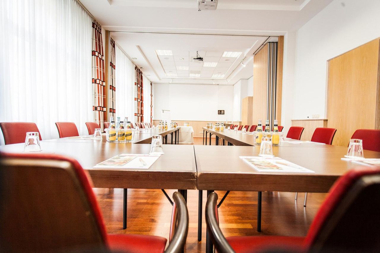 Berlin PR & Marketing Event Veranstaltungsraum Traditions-Hotel in Berlin Mitte image 10