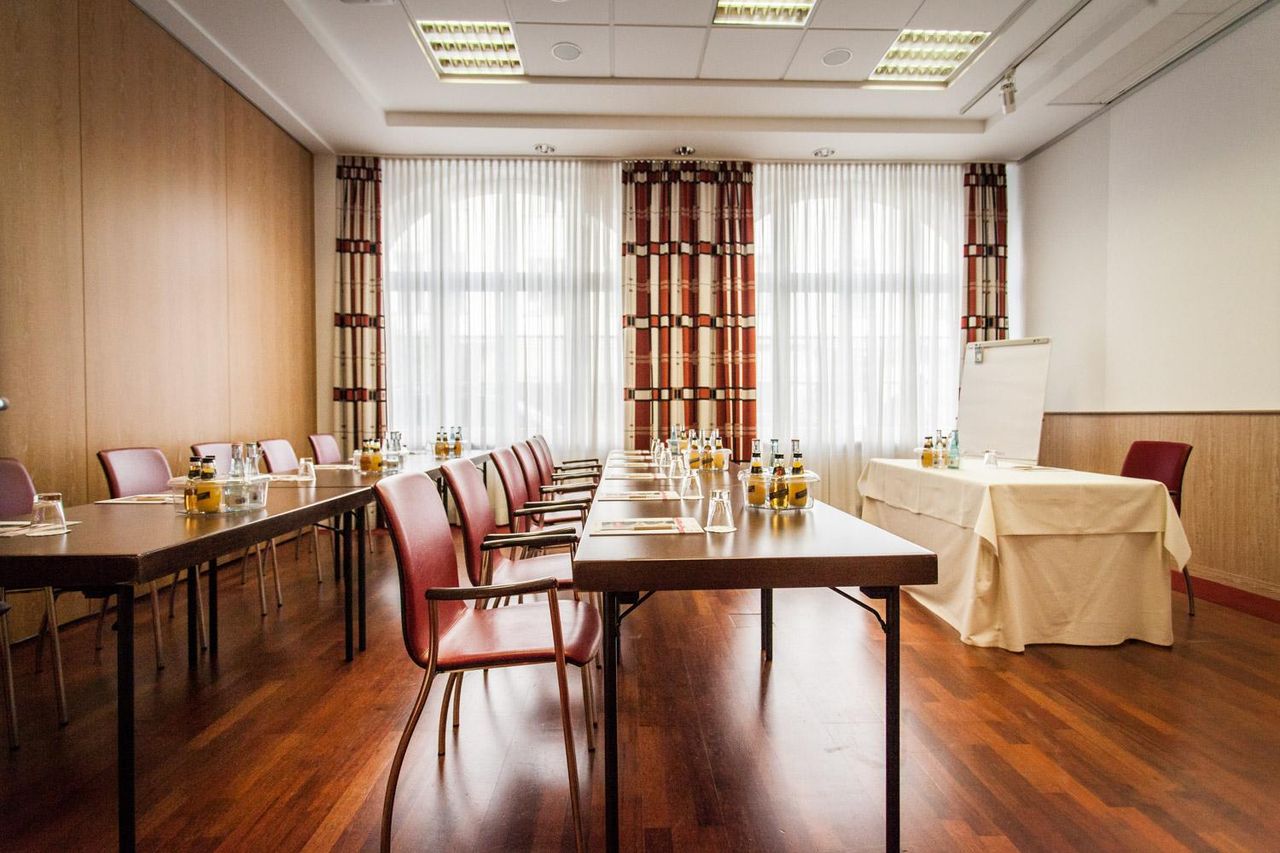 Berlin PR & Marketing Event Veranstaltungsraum Traditions-Hotel in Berlin Mitte image 10