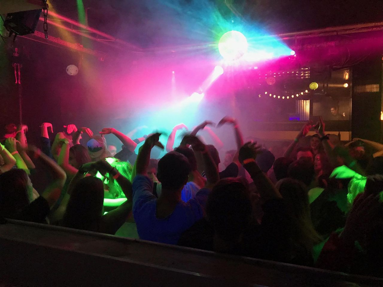 Rest der Welt PR & Marketing Event Veranstaltungsraum Point Eventlocation zwischen Starnberg und Fürstenfeldbruck image 10