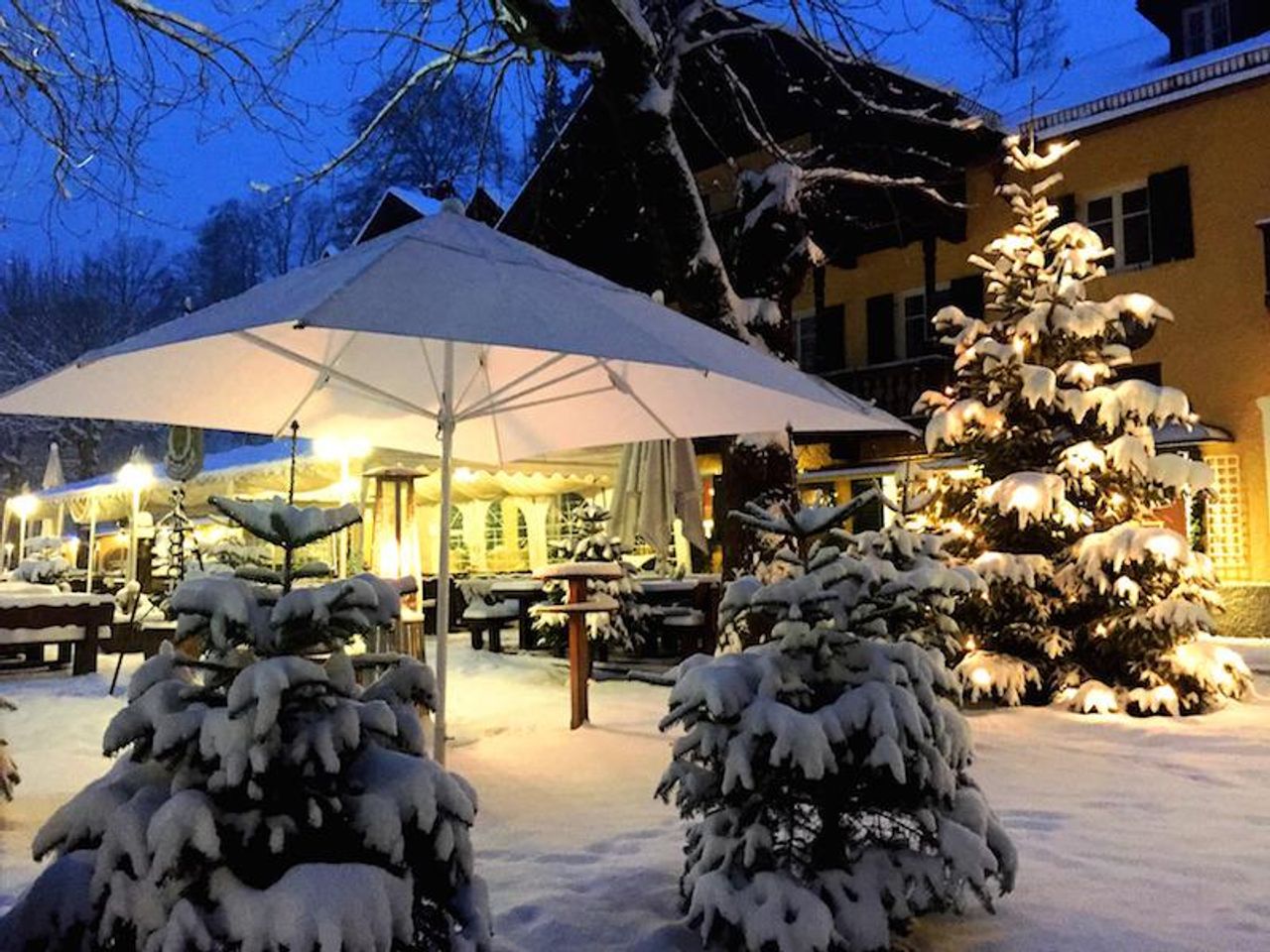 München PR & Marketing Event Veranstaltungsraum Gasthof Hinterbrühl am See | Weihnachtsfeier & Eisstockschießen image 10