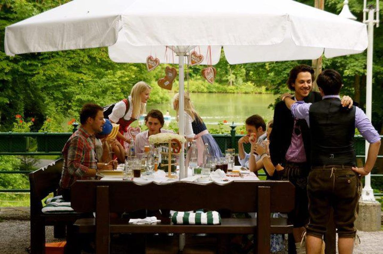 München PR & Marketing Event Veranstaltungsraum Gasthof Hinterbrühl am See | Weihnachtsfeier & Eisstockschießen image 10