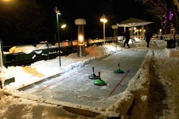 München PR & Marketing Event Veranstaltungsraum Gasthof Hinterbrühl am See | Weihnachtsfeier & Eisstockschießen image 10