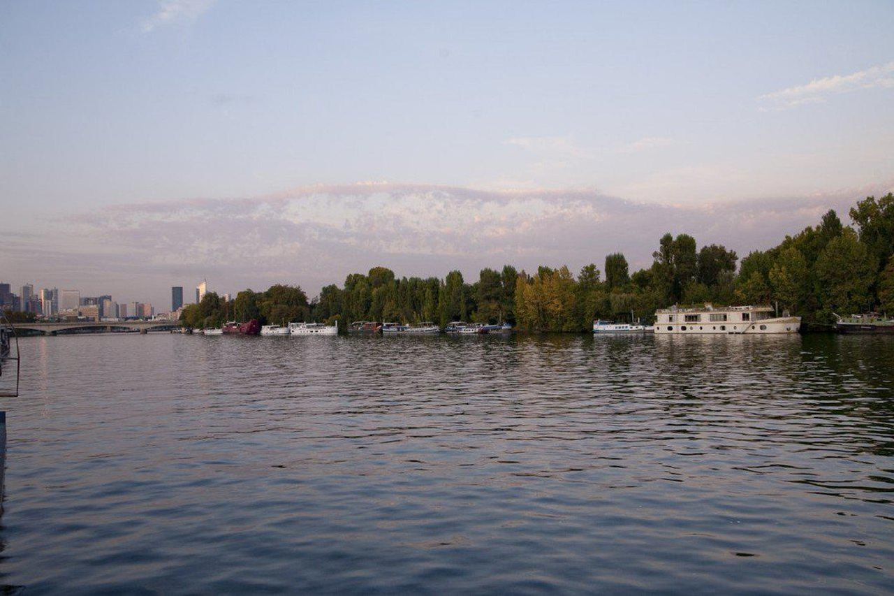 Paris seminar rooms Boat Péniche restaurant image 6