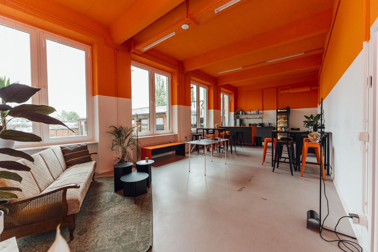 Rest of the World Mobiles Arbeiten  Your Showdown image 18