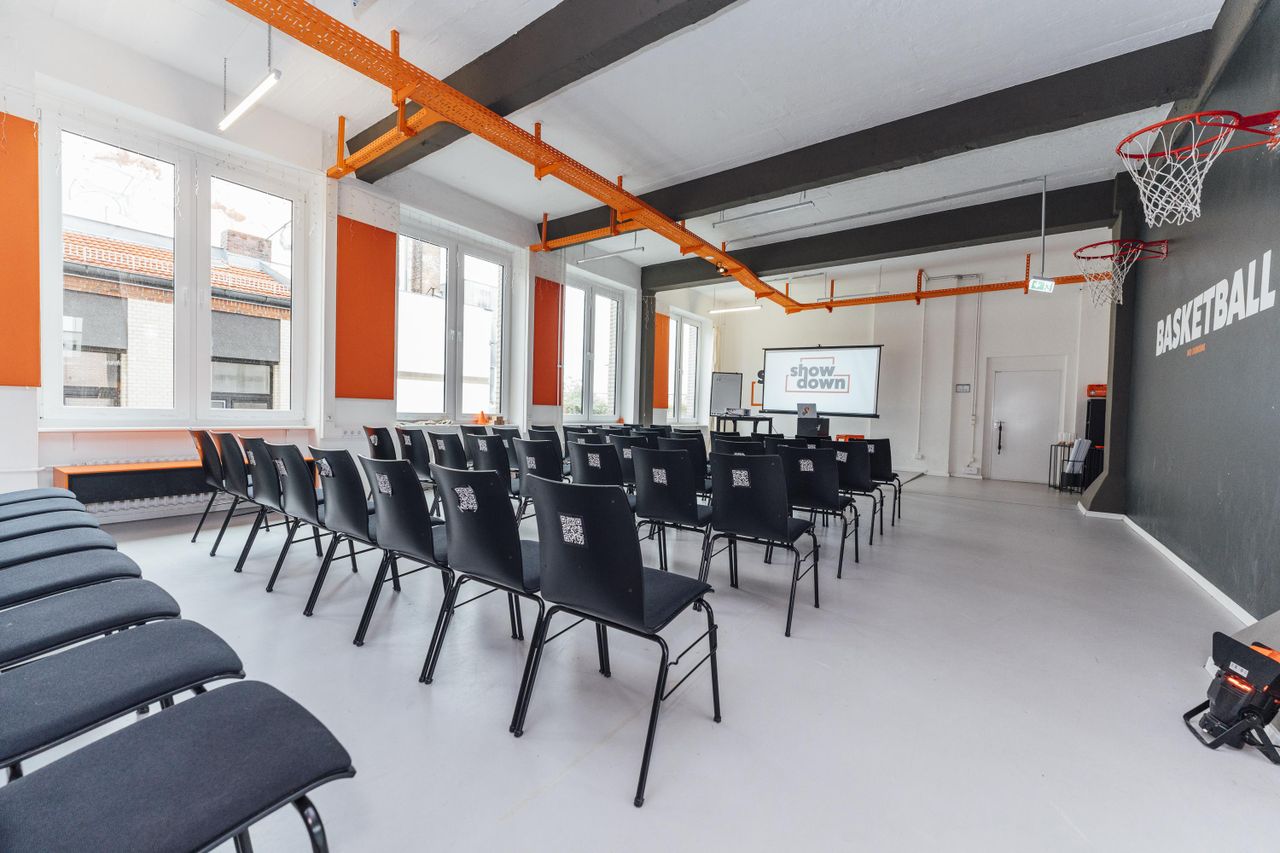 Rest of the World Mobiles Arbeiten  Your Showdown image 8