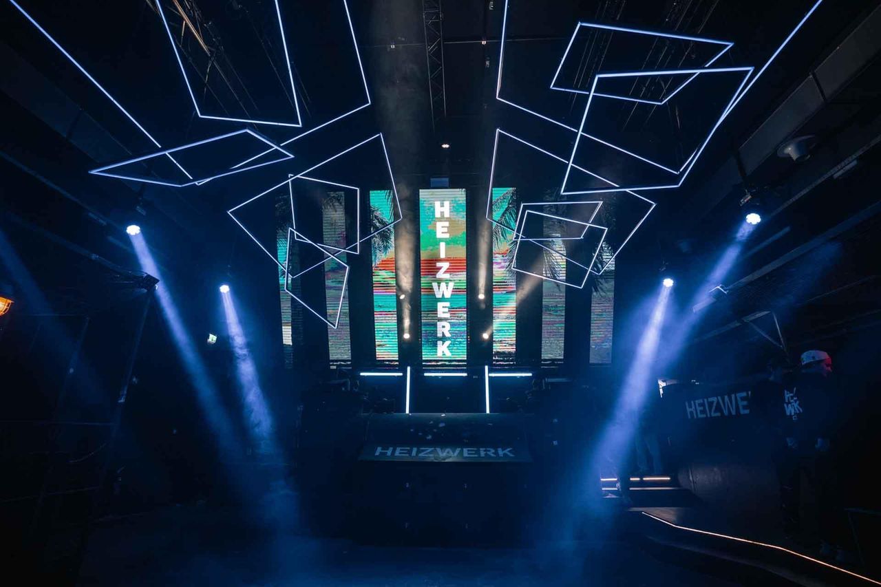 Rest of the World Mobiles Arbeiten Party room Heizwerk Club & Eventlocation im Tonwerk Dorfen image 6