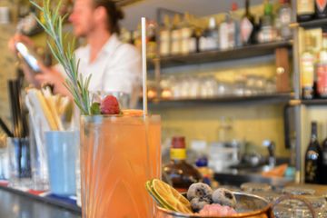 Ismaning PR & Marketing Event Bar/Nachtclub/Lounge Cole & Porter Tagesbar image 10