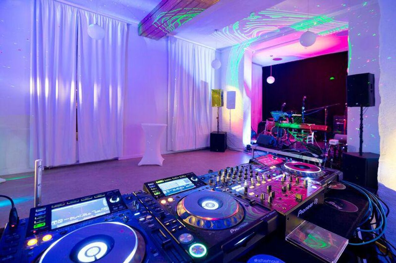 Dormagen PR & Marketing Event Historisches Gebäude Bahnhof Gerresheim image 10