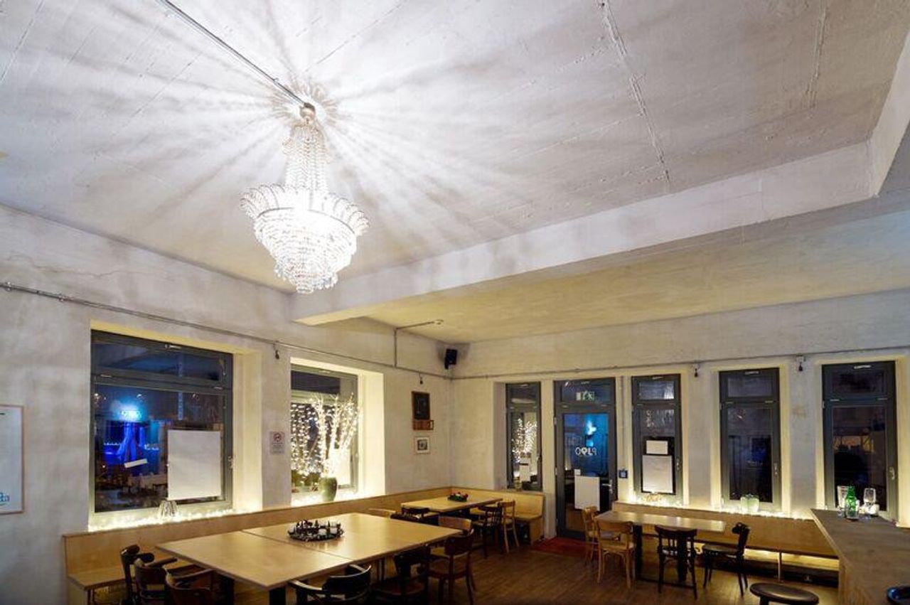 Dormagen PR & Marketing Event Historisches Gebäude Bahnhof Gerresheim image 10