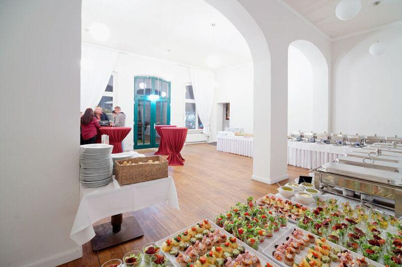 Dormagen PR & Marketing Event Historisches Gebäude Bahnhof Gerresheim image 10