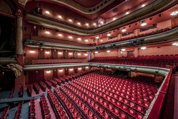 Berlin PR & Marketing Event Veranstaltungsraum Freuen Sie sich auf ein ganz besonderes Event in der einzigartigen Kulisse des Stage Theater des Wes image 10