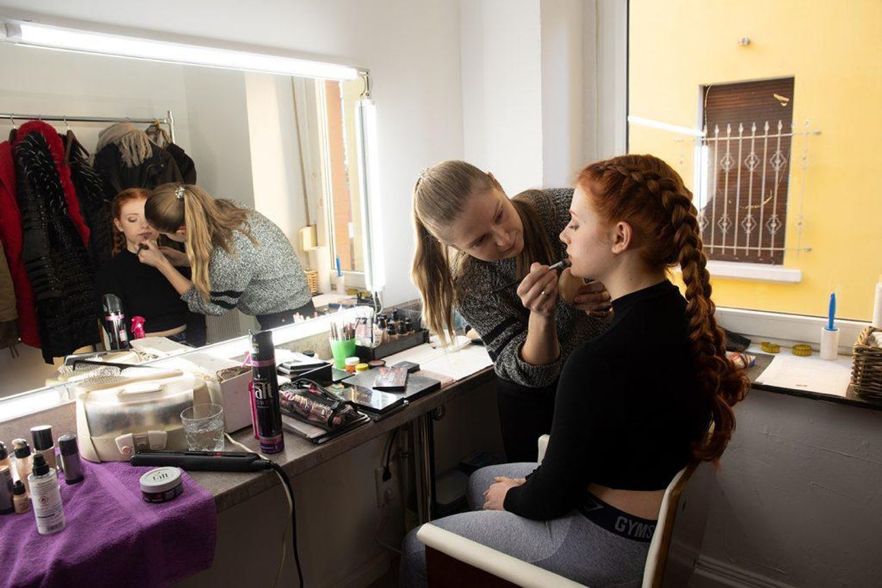 Dortmund PR & Marketing Event Film-/Fotostudio/Mietstudio/Studio XrawStudios.com image 18