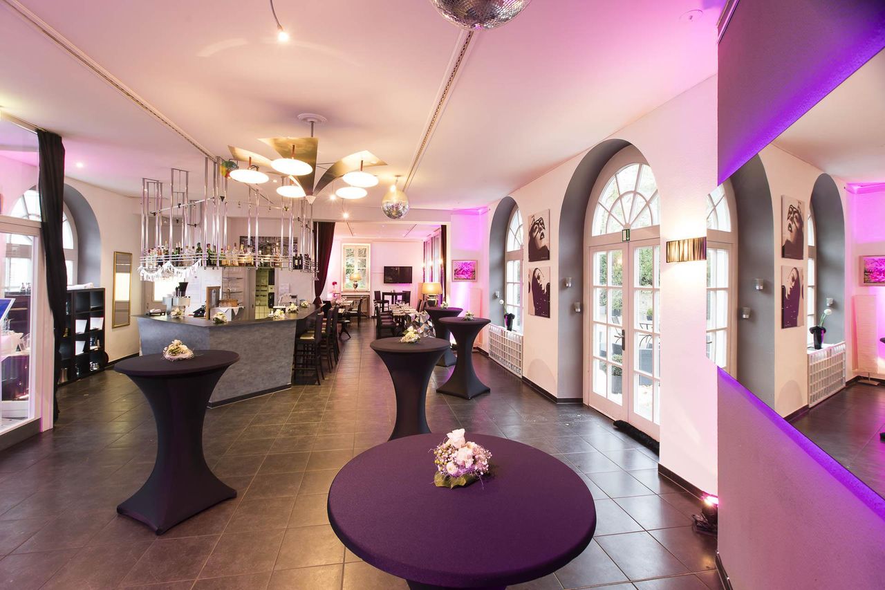 Eschweiler bei Aachen Geburtstag Hochzeitssaal/Ballsaal/Festsaal Altes Rathaus image 10