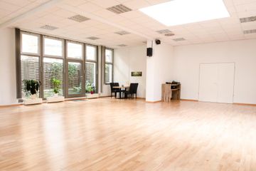 Leipzig PR & Marketing Event ADTV Tanzschule Schrittfest GmbH image 10