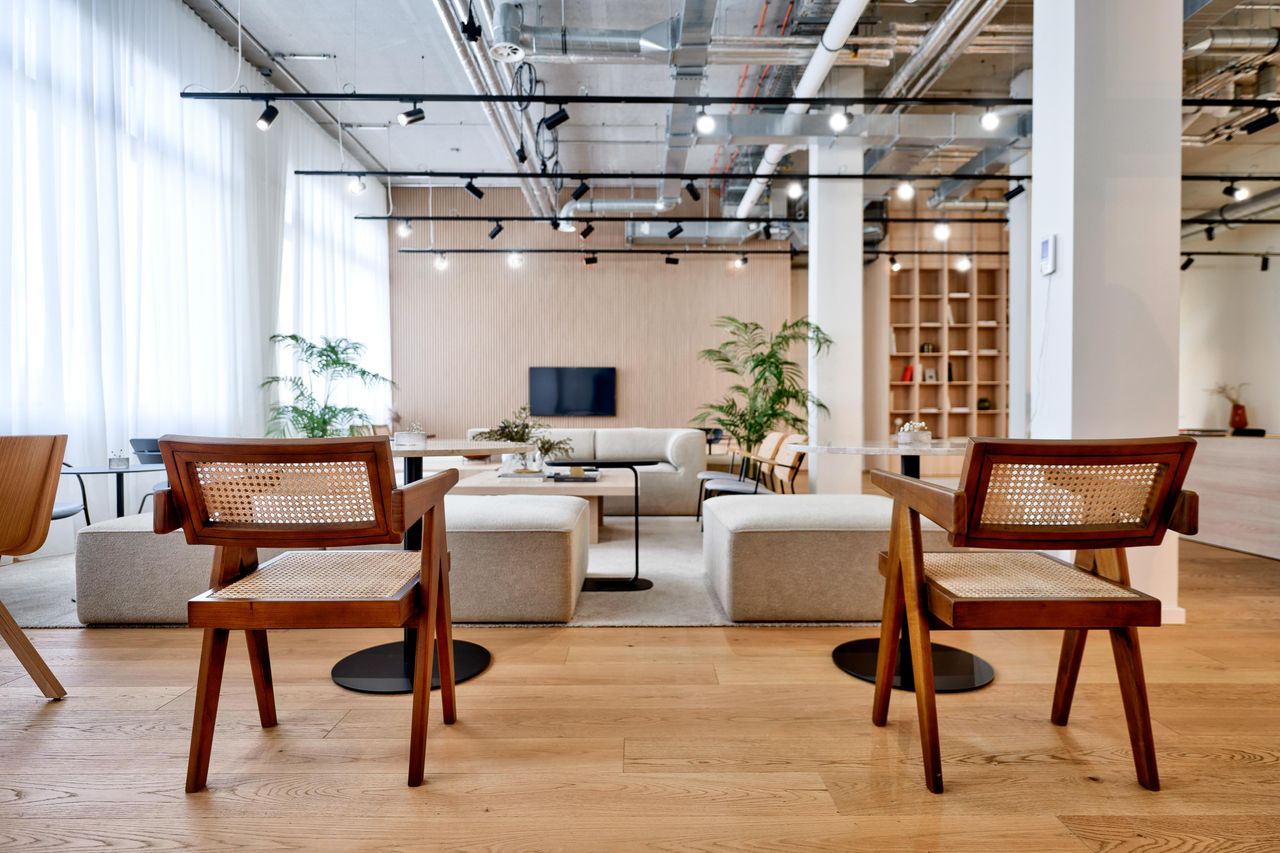 Berlin Coworking Meetingraum Habyt The Waterfront image 2