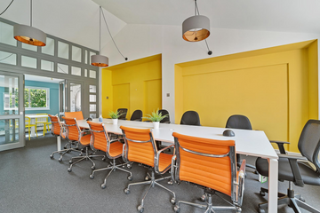 London  Boardroom  image 16