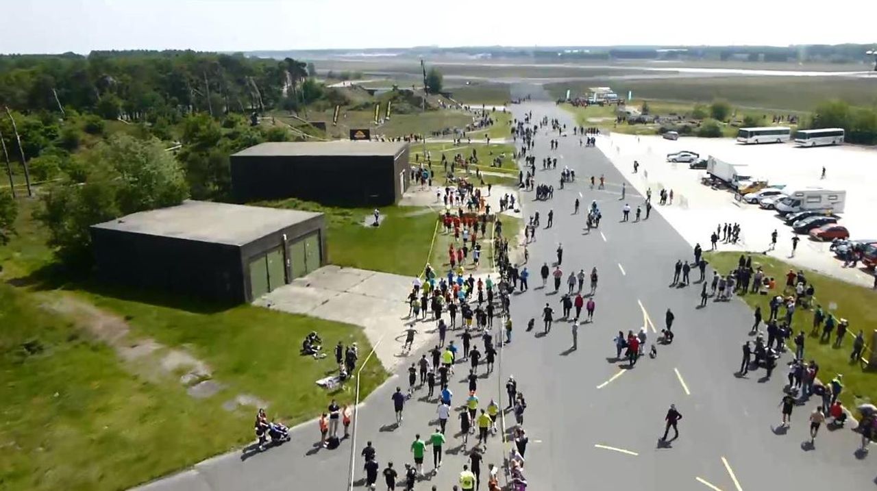 Goch Konzert Open Air Location/Outdoor/Beachclub Airport Weeze image 10