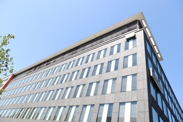 Munich Kundengespräch Business center SleevesUp! München Laim image 1