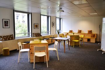 Paris training rooms Unusual venue Bonnie and Smile image 0