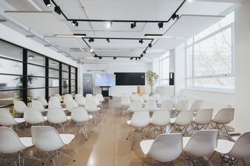 Munich training rooms Boardroom Plug and Play Tech Center image 7