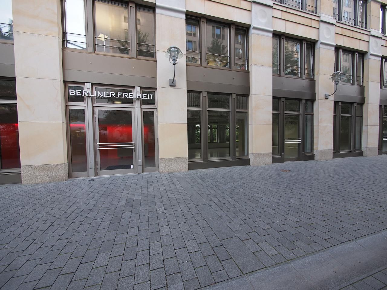 Berlin Weihnachtsfeier  Berliner Freiheit image 10