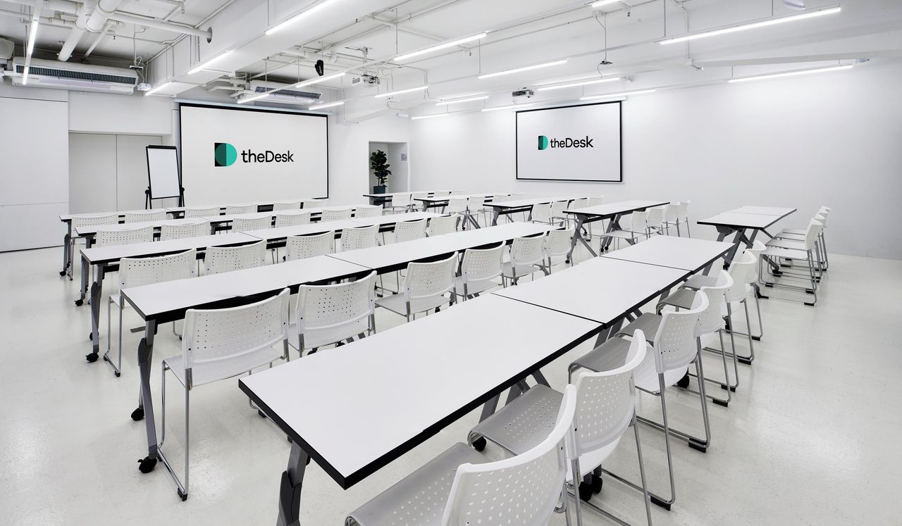 Hong Kong training rooms Coworking ruimte theDesk United Centre image 4