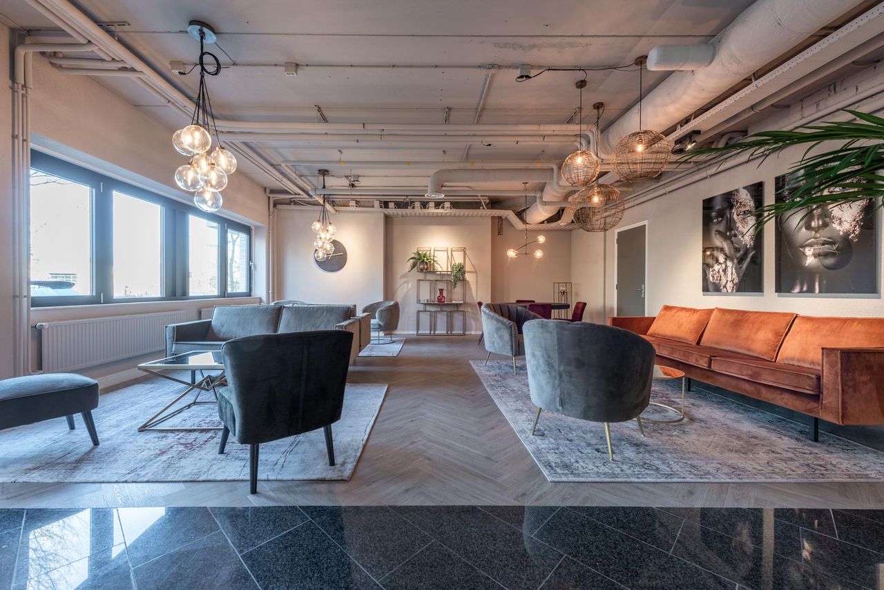 Rest der Welt   Business Center A1 image 0