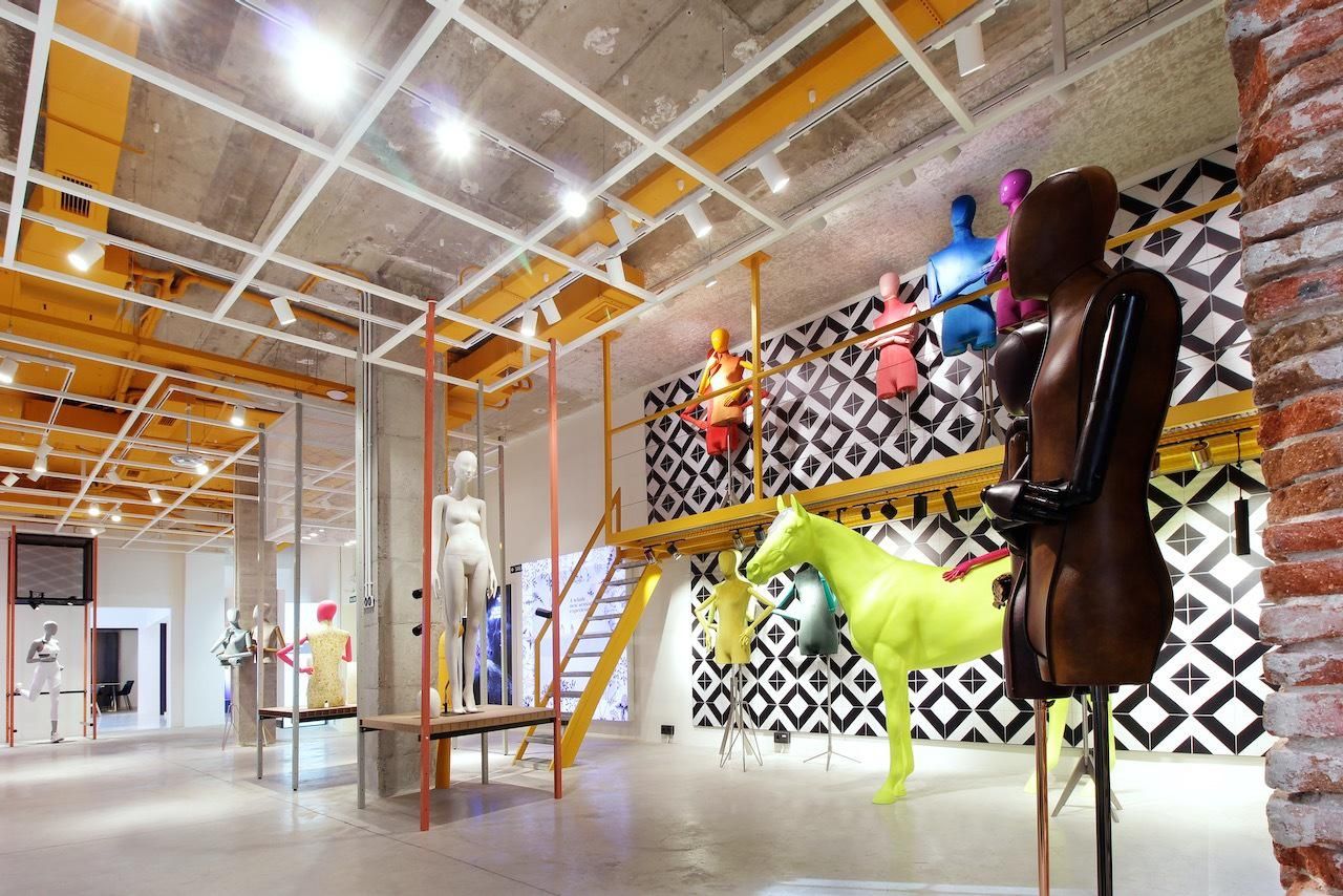 Madrid  Showroom  image 6