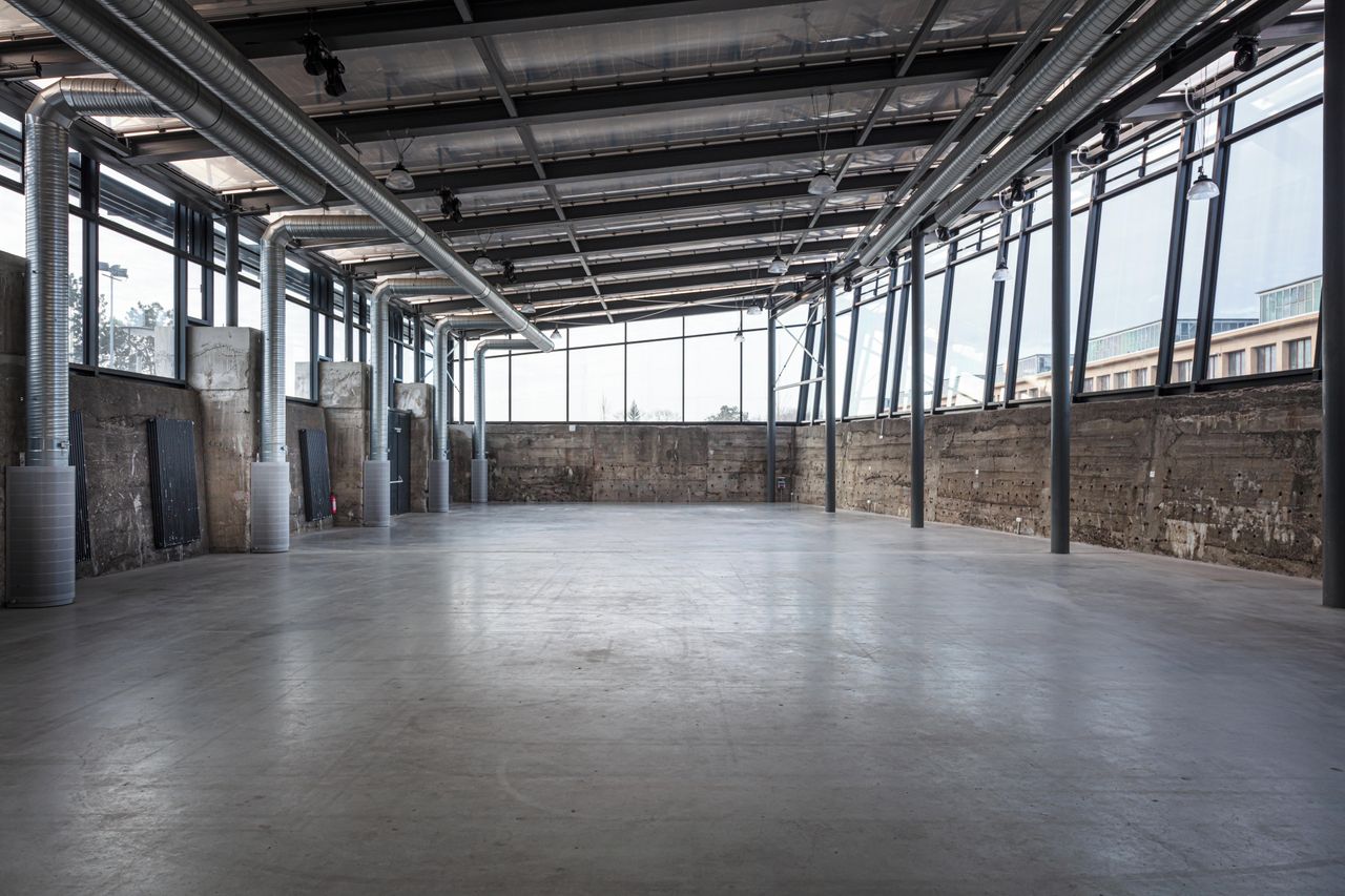 München  Historisches Gebäude MOTORWORLD München image 4